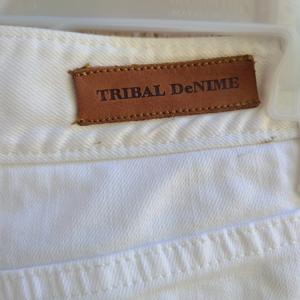 Tribal DeNime Mid Waist Curvy Fit Shorts Womens 29/8 White Camille Shorts - Picture 4 of 9